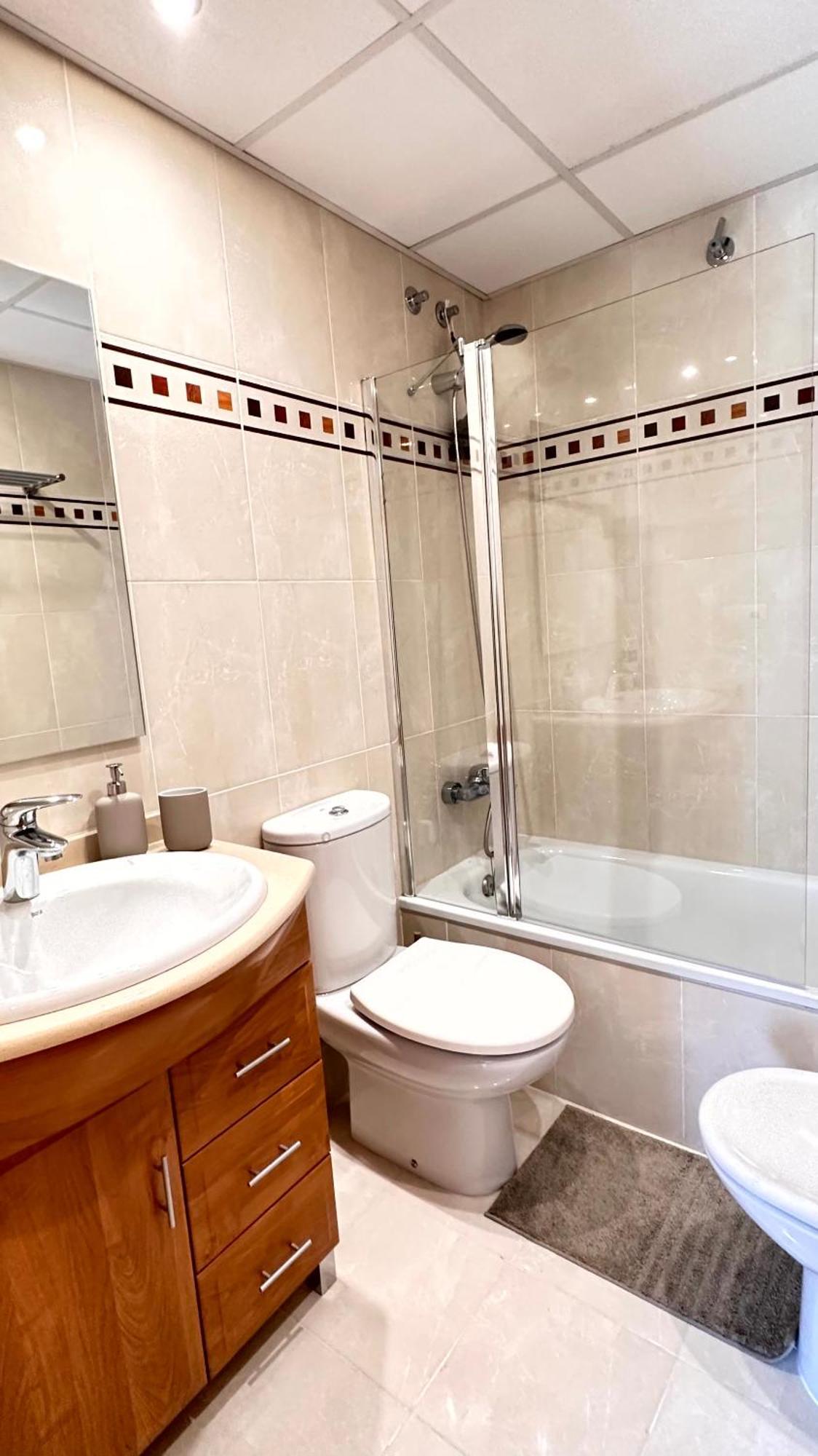 Athenea Playa Grandia - Alquiler Solo A Familias Apartament *